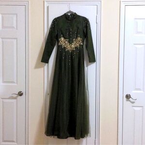 Elegant Long Sleeve Dress with Gold Detailing